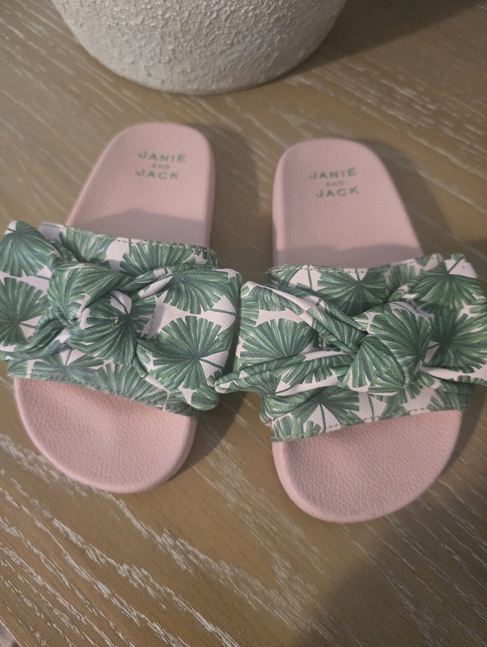 Janie and Jack Pink Slides with Green Leaf Knot Strap